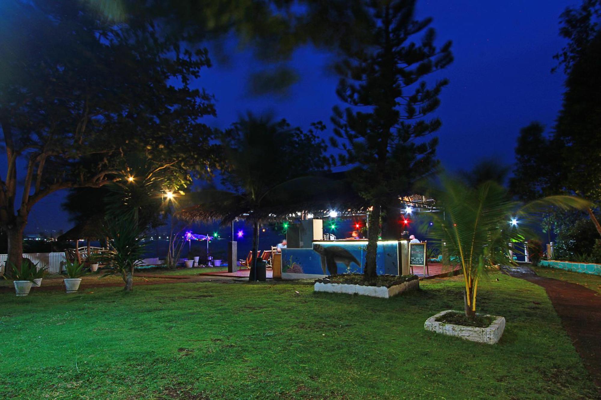 Sambag Hideaway Bungalows Moalboal Extérieur photo
